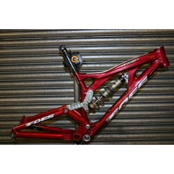 Ex-Demo Foes Hydro Frame - M Candy Red